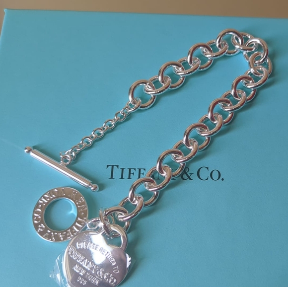 Tiffany & Co. Silver Bracelet with Heart Charm NWTB - Picture 1 of 13